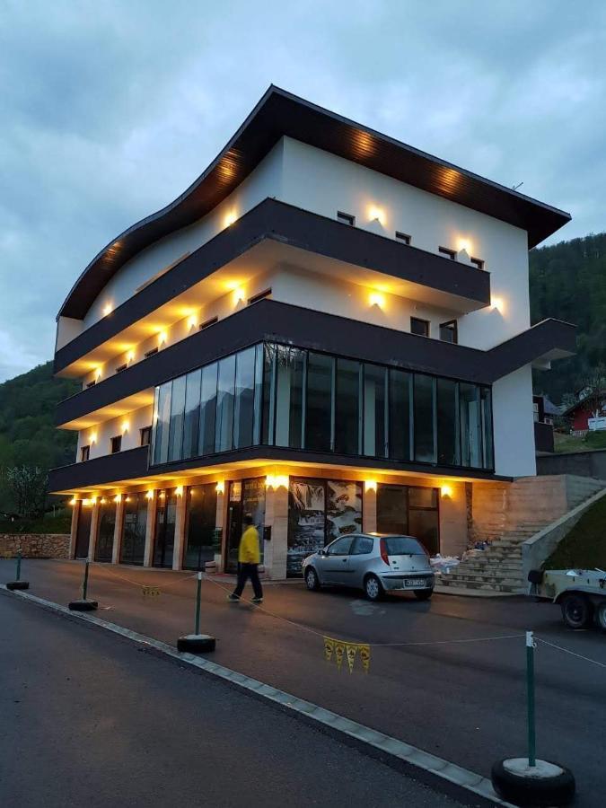 Hotel Lohovo Bihać Dış mekan fotoğraf