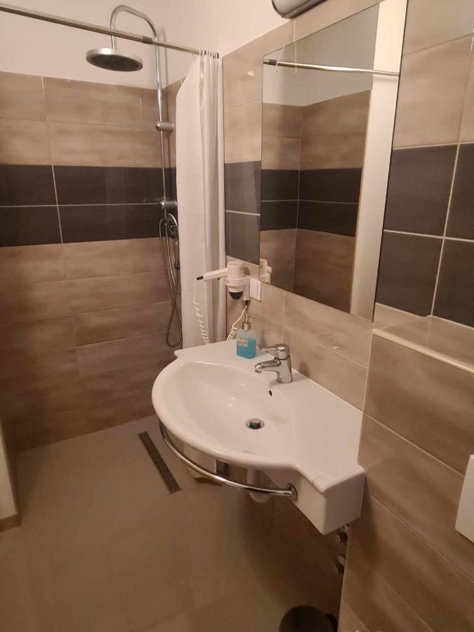 Hotel Lohovo Bihać Dış mekan fotoğraf