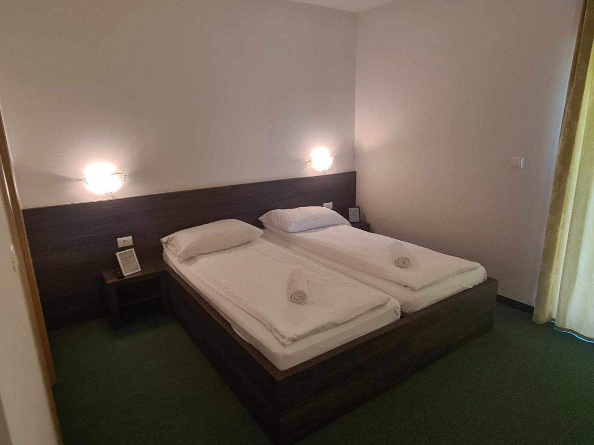 Hotel Lohovo Bihać Dış mekan fotoğraf