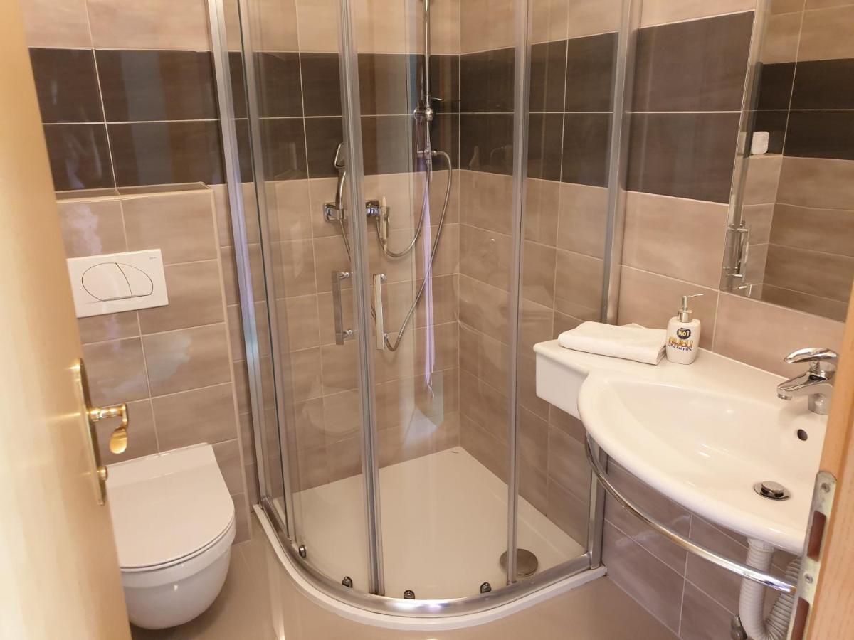 Hotel Lohovo Bihać Dış mekan fotoğraf