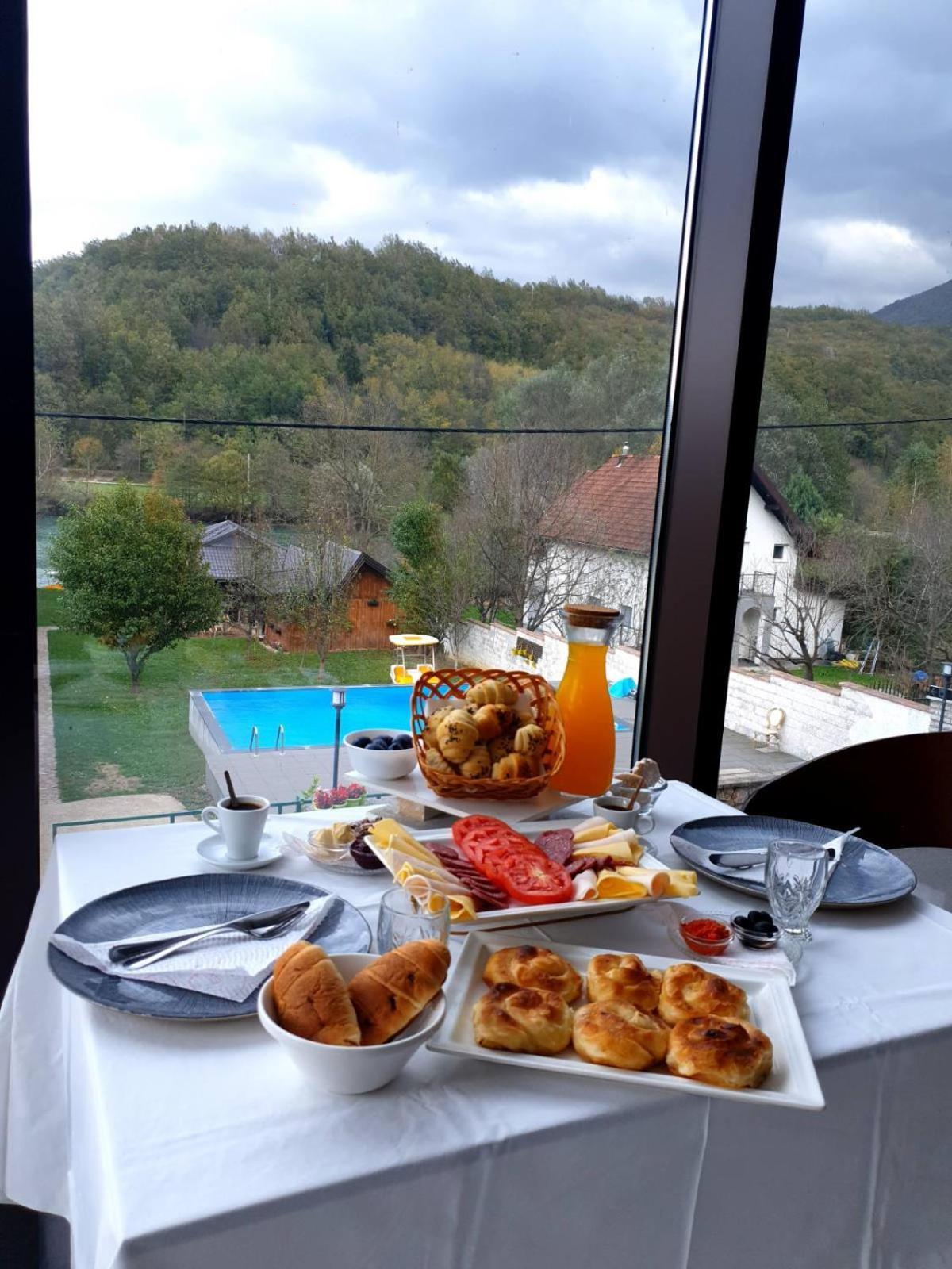Hotel Lohovo Bihać Dış mekan fotoğraf